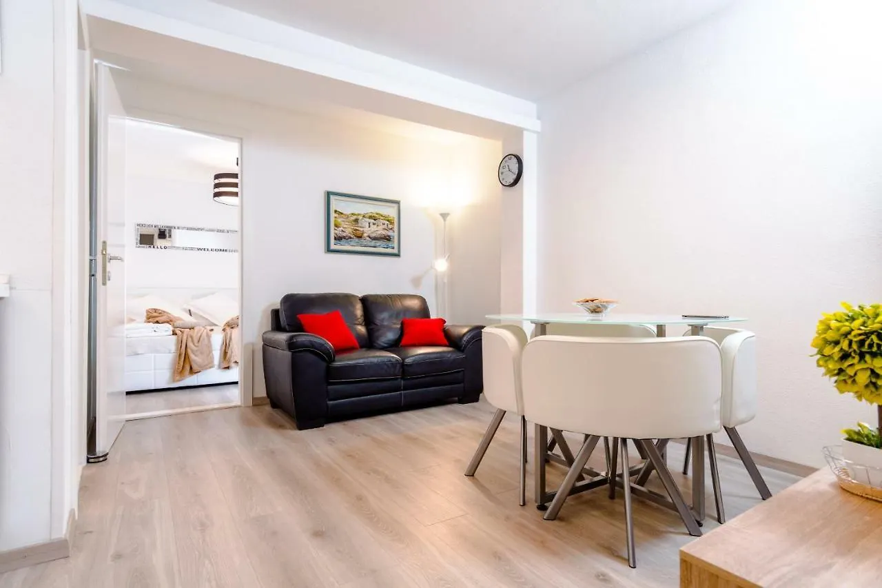 2 Apartmans \